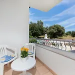 Apartment In Pjescana Uvala Mit Gemeinschaftspool